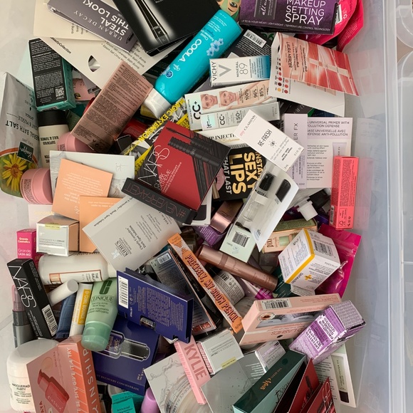 High End Lot Qty 10 Deluxe Travel Size Cosmetic Skincare Makeup Hair Samples NEW - Picture 9 of 14